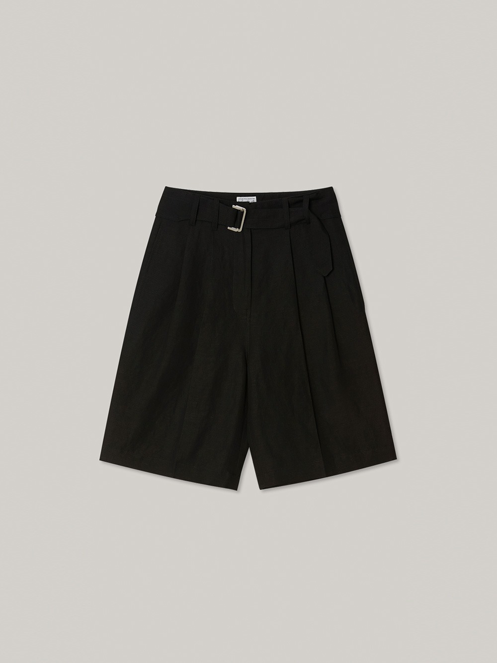 Belted Bermuda Pants (black)